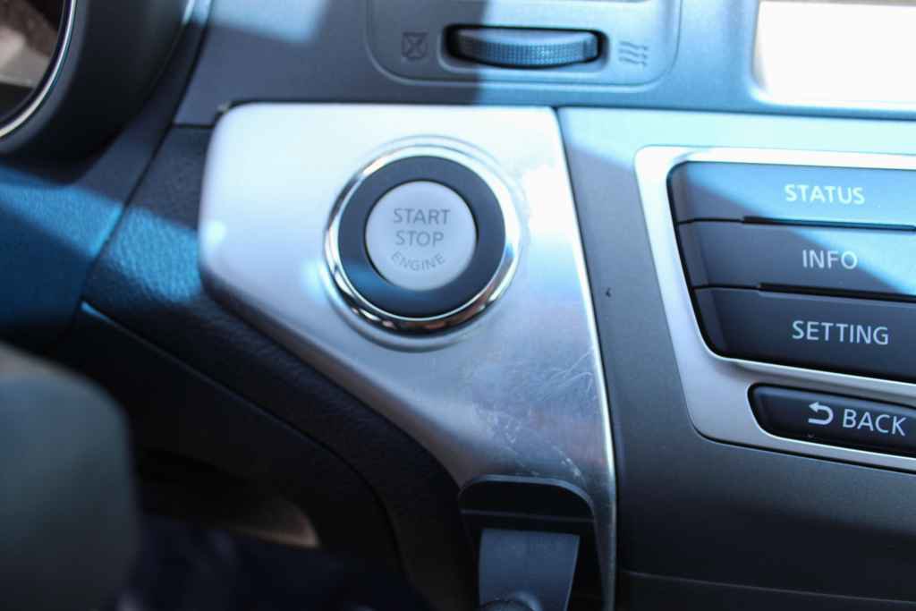 Used 2014 Nissan Murano SV AWD/4WD image 17