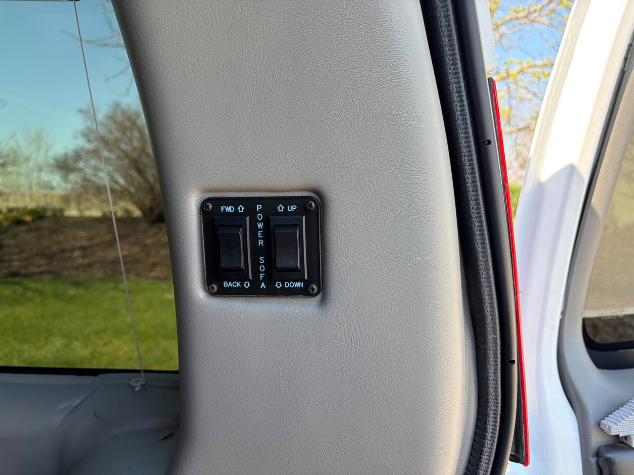 Used 2016 Chevrolet Express 2500 image 26