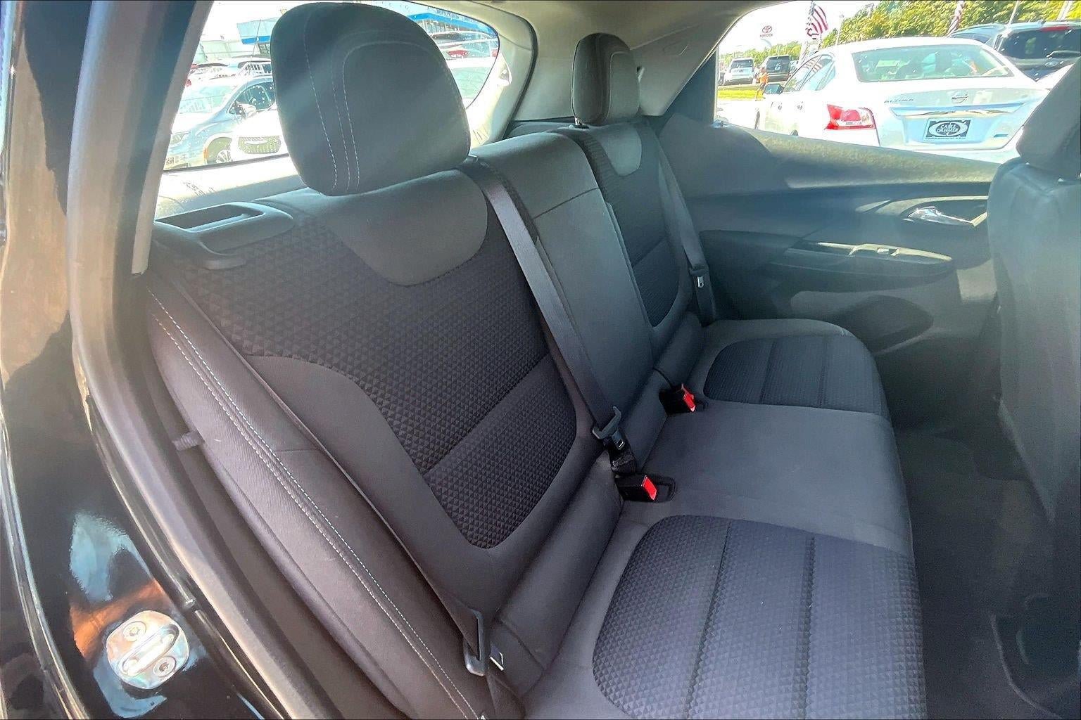 Used 2022 Chevrolet Bolt LT FWD image 22