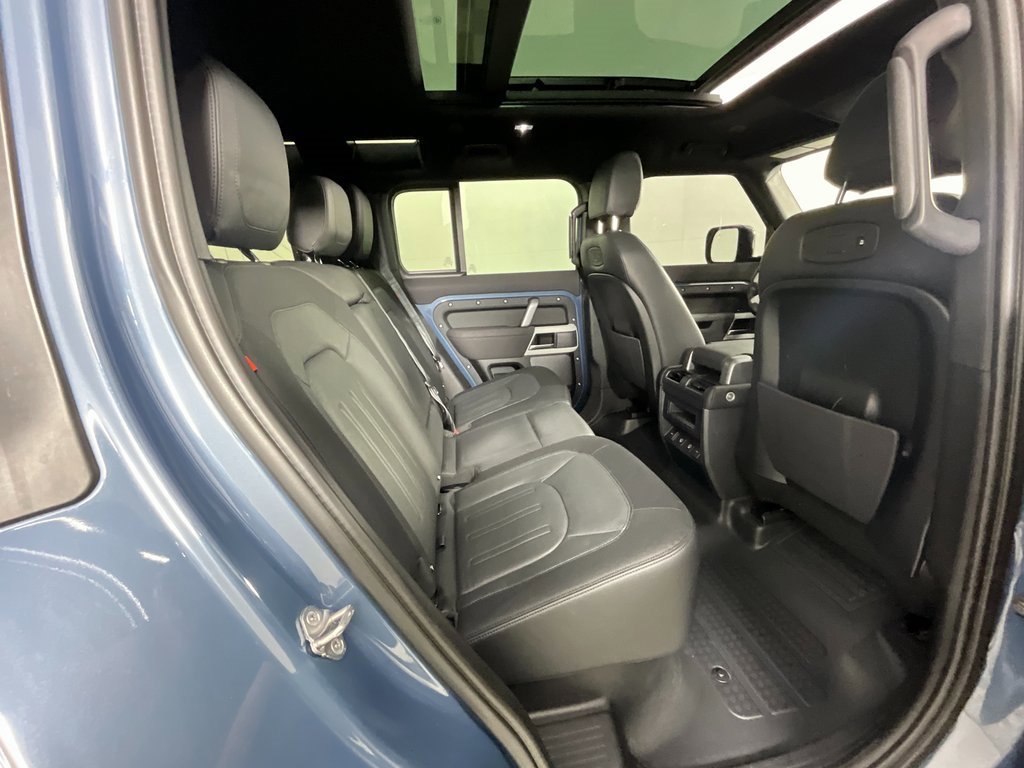 Certified 2022 Land Rover Defender 110 X-Dynamic SE image 24