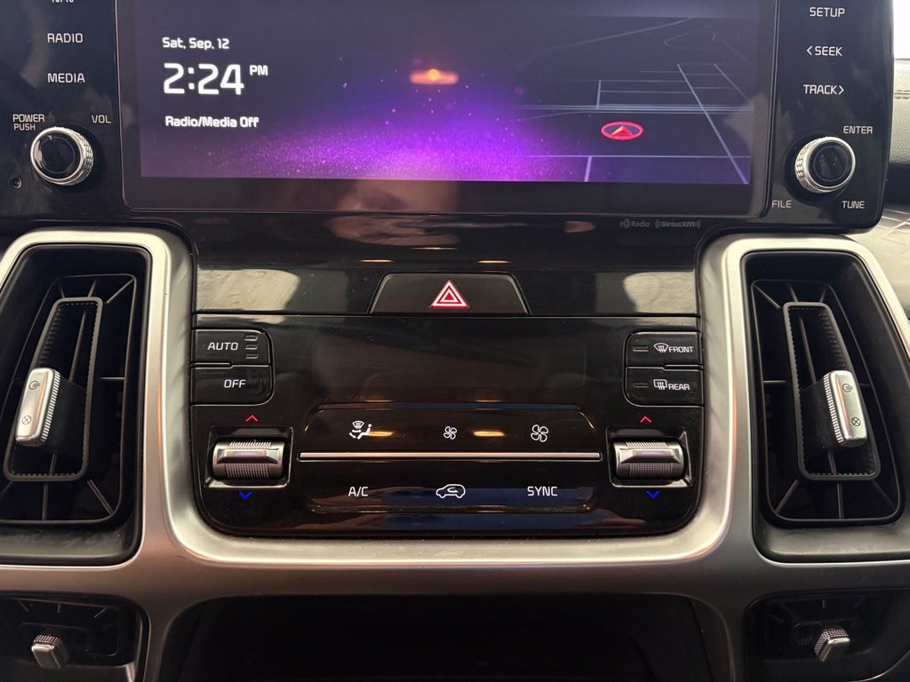 Used 2022 Kia Sorento S FWD image 11