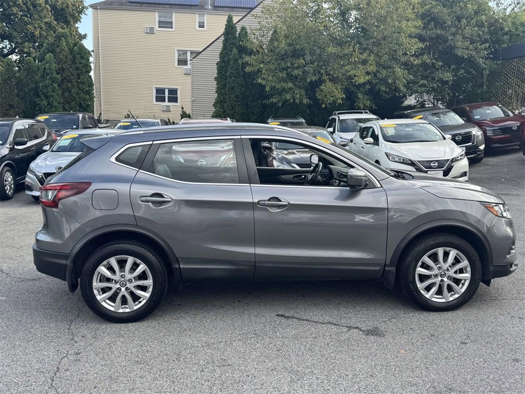 Used 2020 Nissan Rogue Sport SV w/ Technology Package image 9