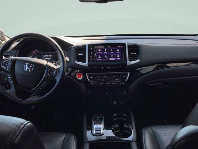 Used 2017 Honda Pilot Touring image 11