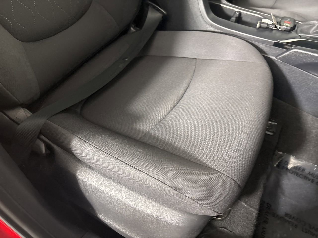 Used 2023 Toyota Corolla Cross LE image 27