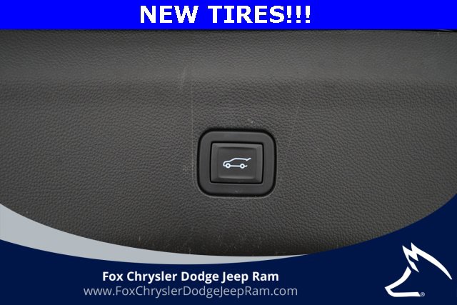 Used 2024 Buick Enclave Essence w/ LPO, Floor Liner Package image 15