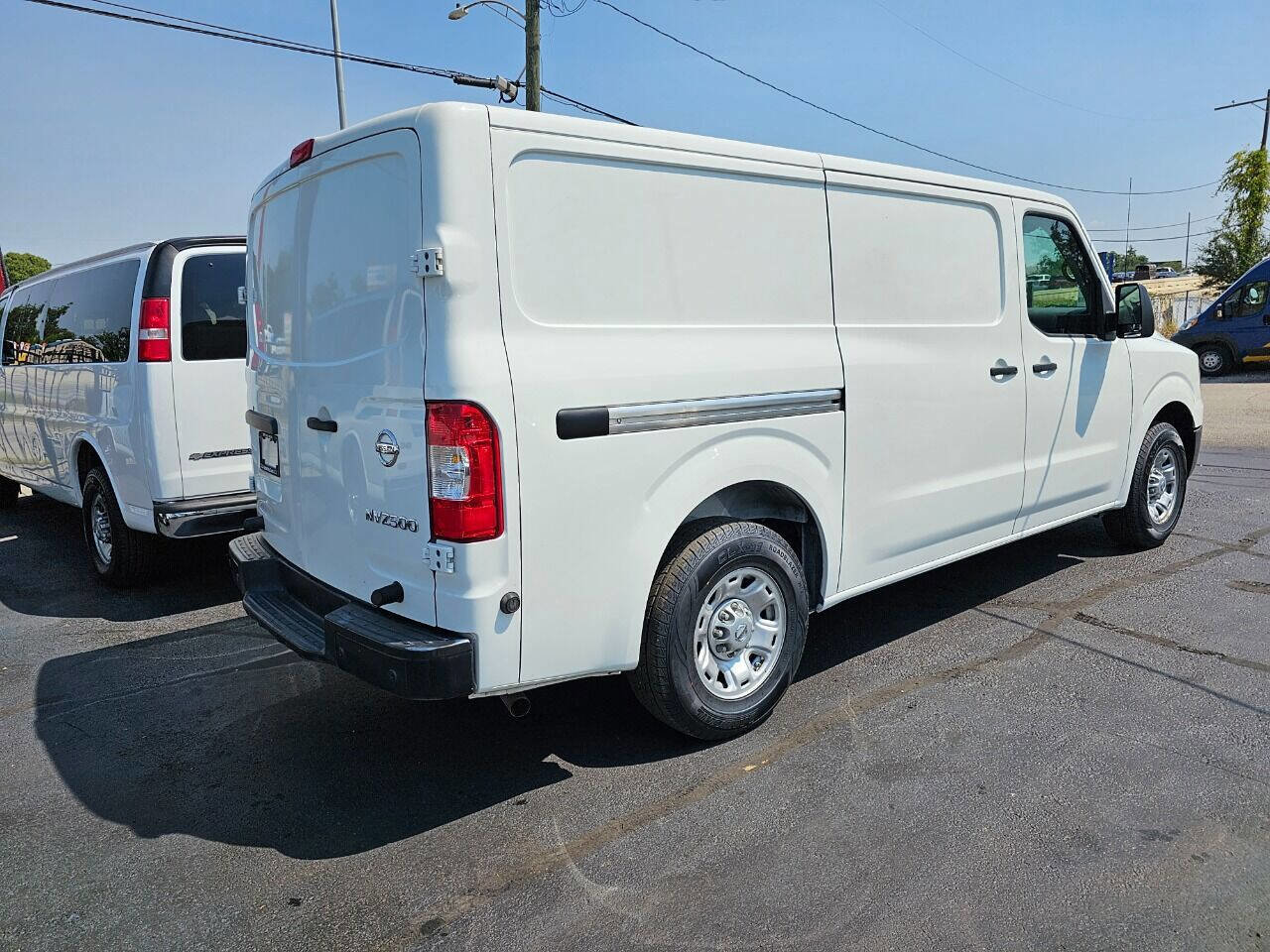 Used 2018 Nissan NV 2500 SV image 6