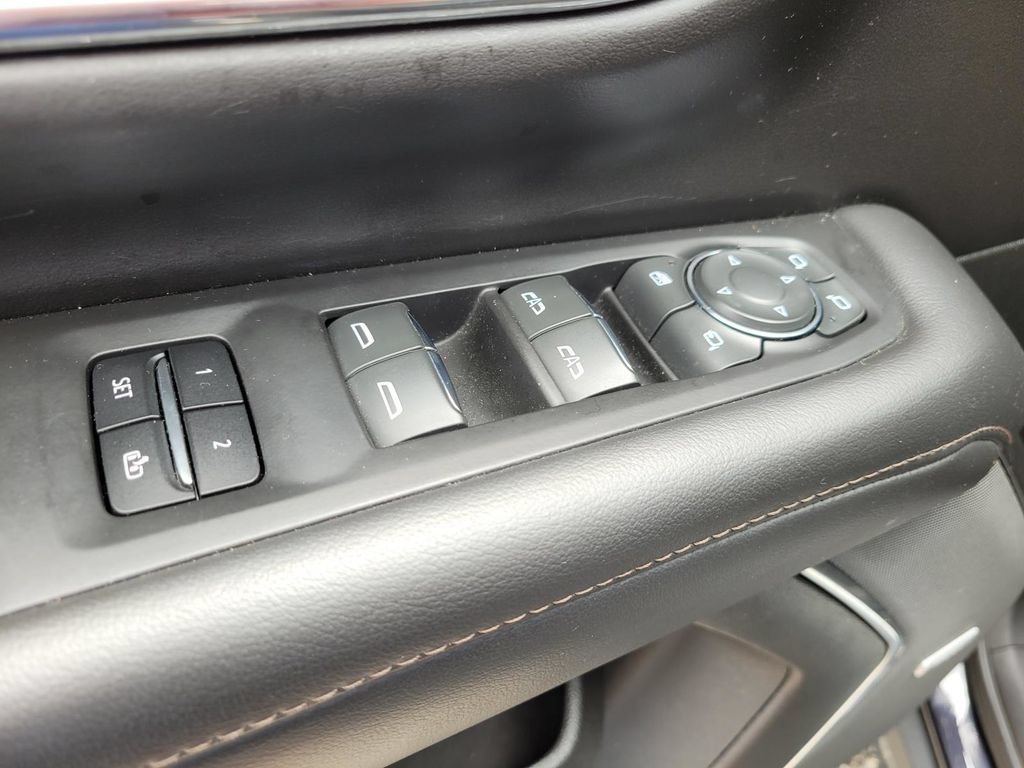 Used 2023 Chevrolet Tahoe High Country AWD/4WD image 18