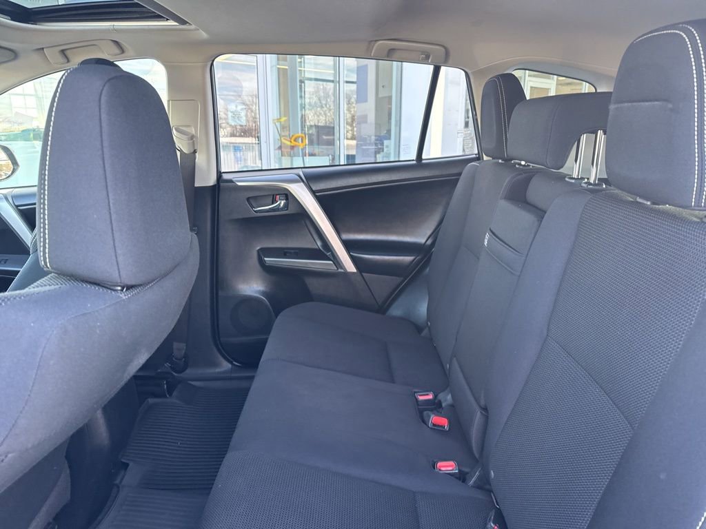 Used 2018 Toyota RAV4 XLE image 9