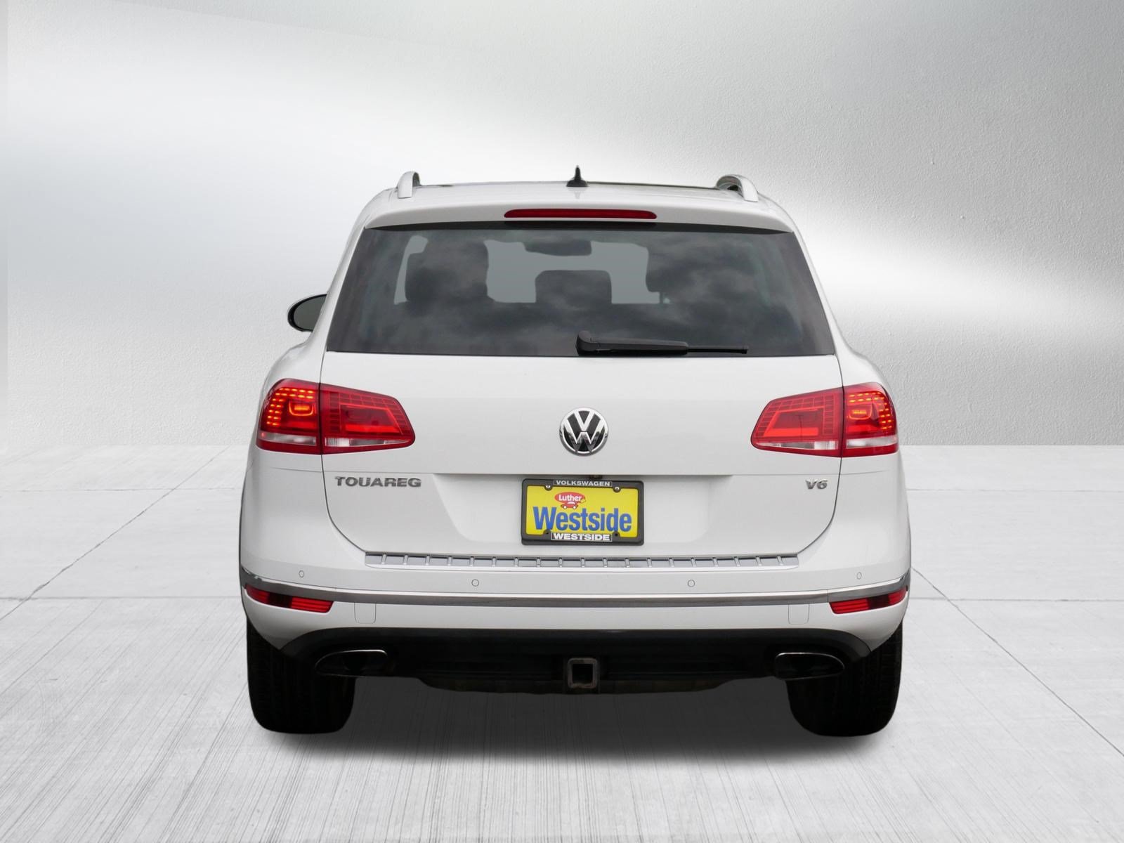 Used 2015 Volkswagen Touareg VR6 AWD/4WD image 6