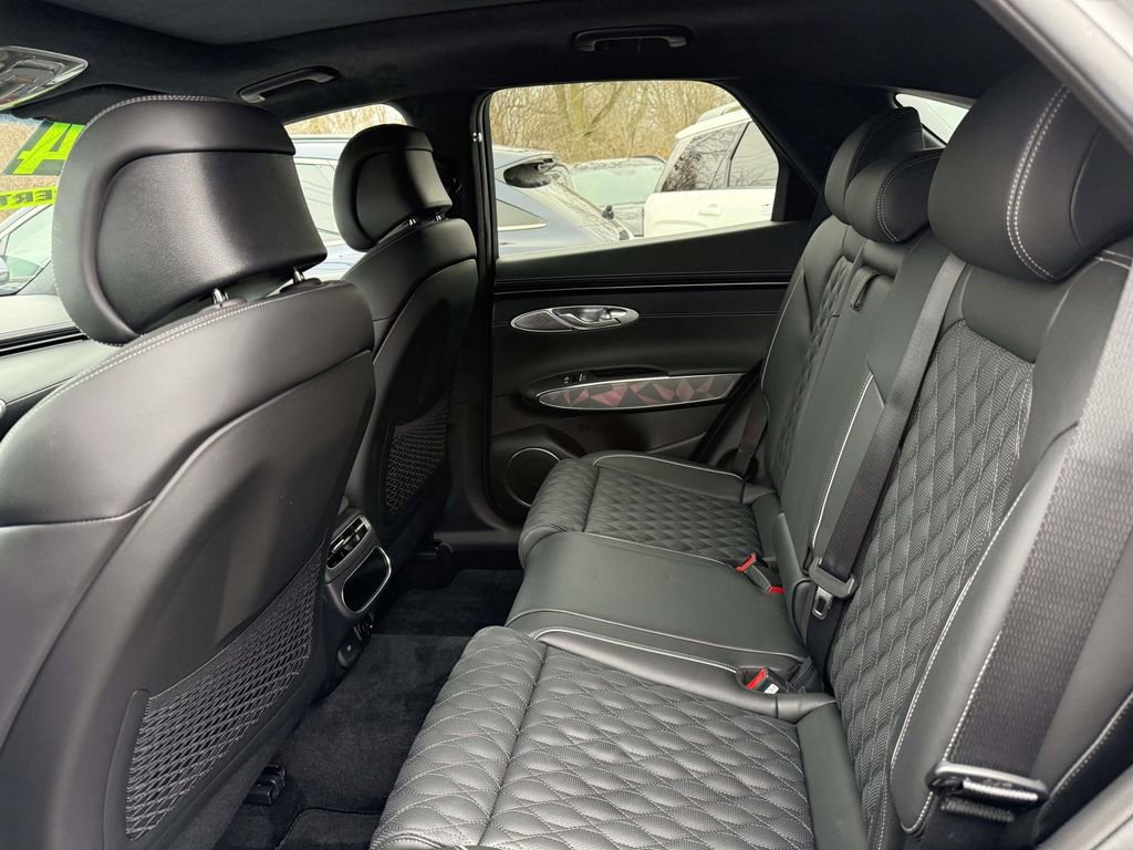 Certified 2024 Genesis GV70 3.5T Sport w/ Sport Advanced Package image 9