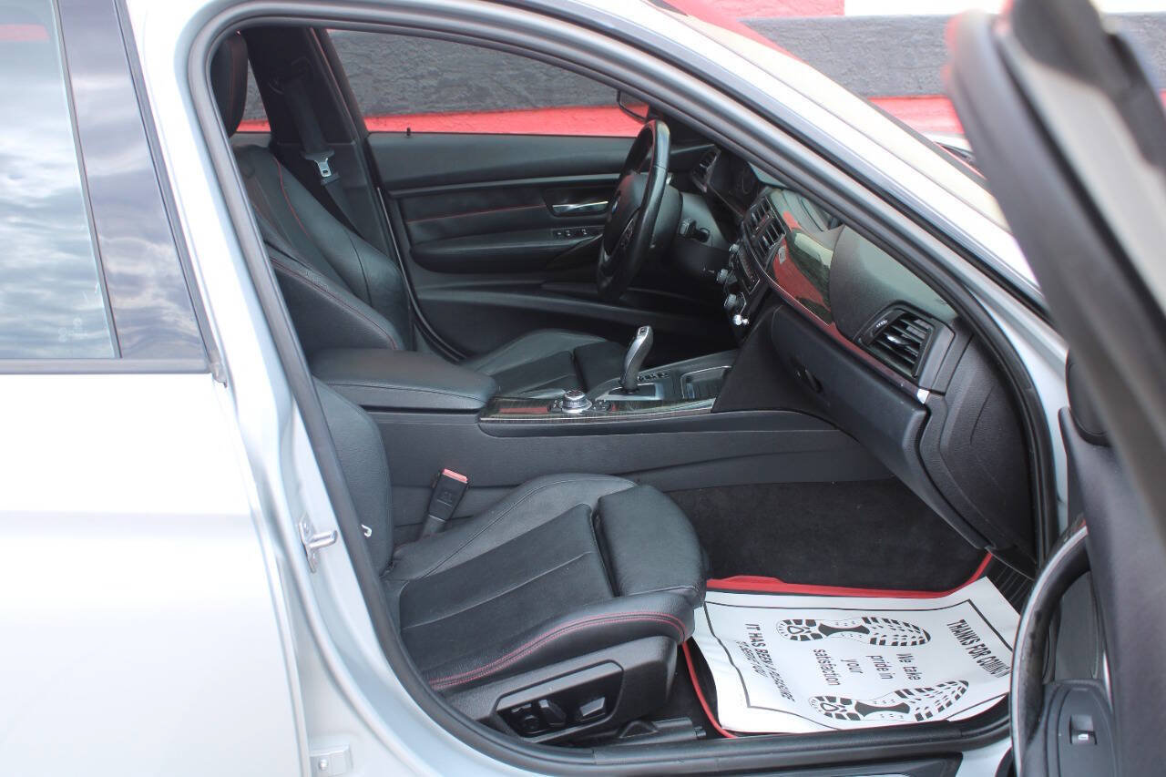 Used 2013 BMW 335i Sedan RWD image 11