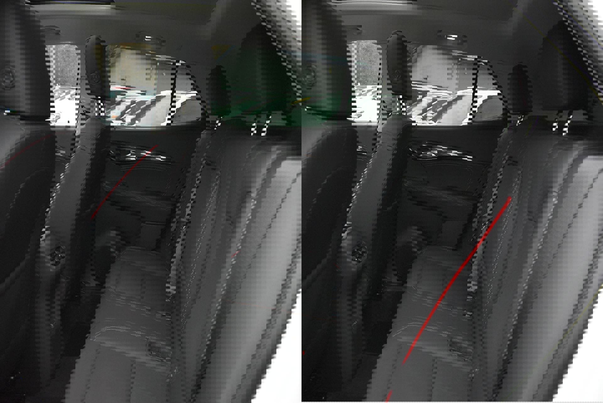 Used 2023 Buick Envision Essence w/ Technology Package I image 16