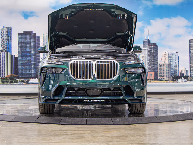 New 2026 BMW ALPINA XB7 AWD/4WD image 4