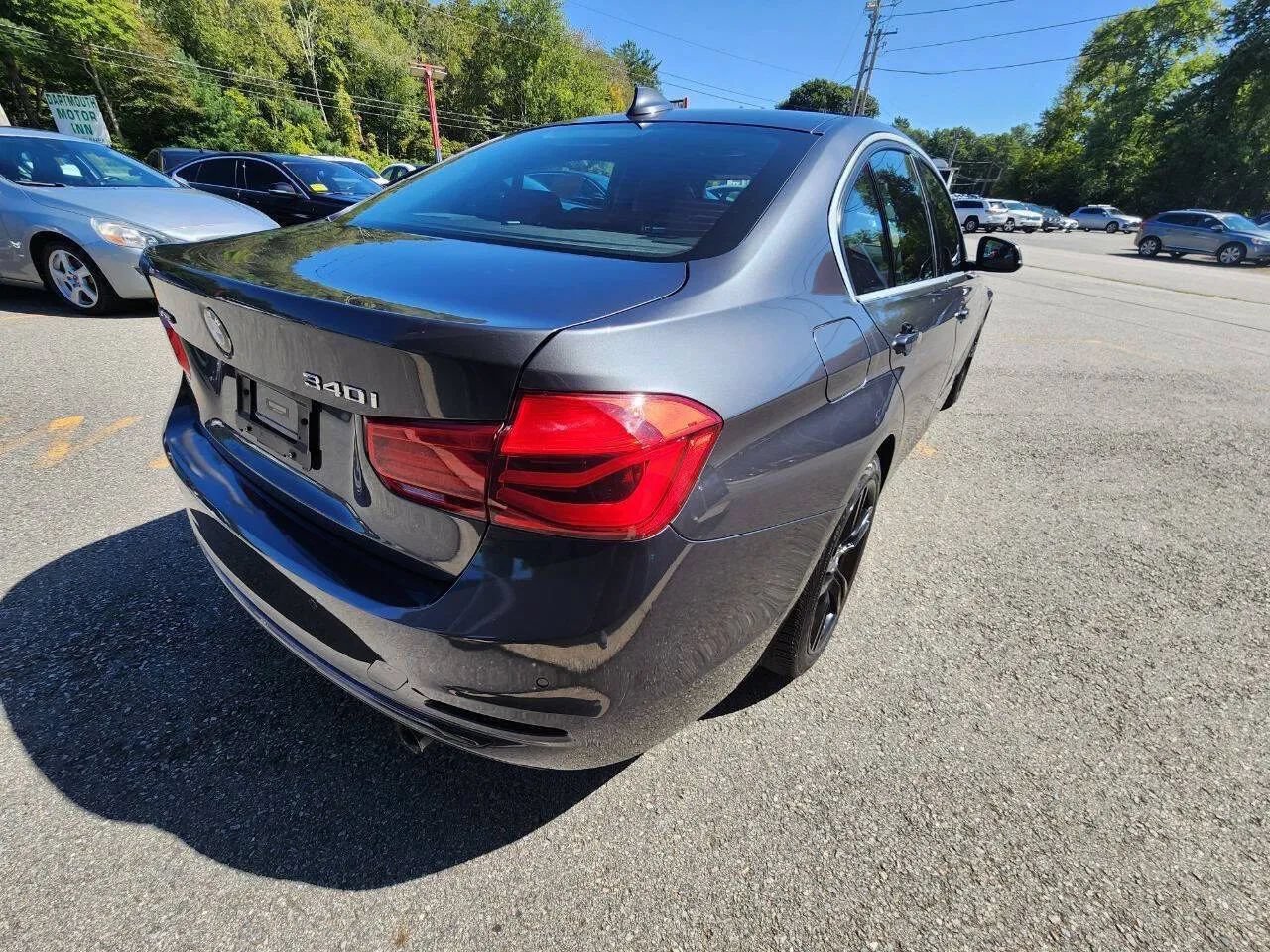 Used 2016 BMW 340i xDrive Sedan AWD/4WD image 5