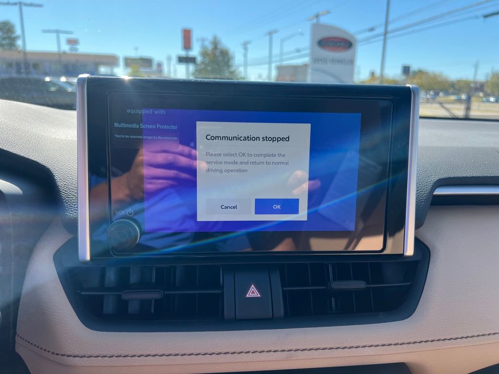 New 2025 Toyota RAV4 LE image 18