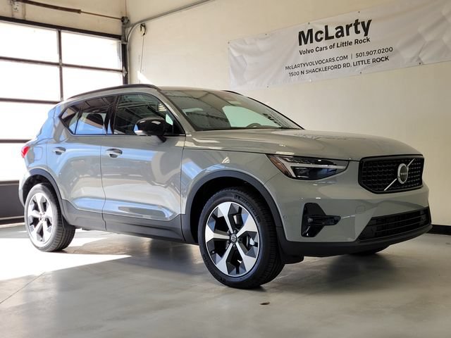New 2026 Volvo XC40 B5 Plus w/ Protection Package Premier AWD/4WD image 5