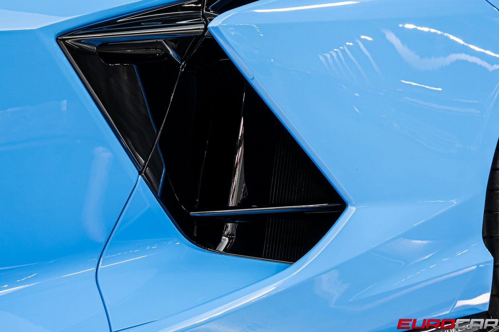 Used 2025 Lamborghini Revuelto AWD/4WD image 18
