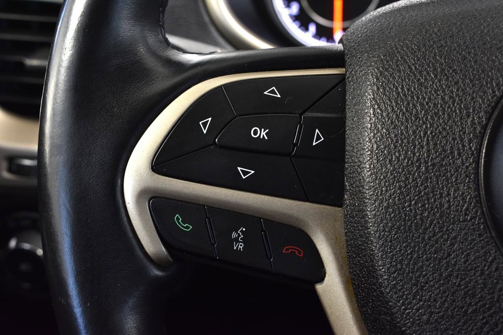 Used 2016 Jeep Cherokee Limited image 21