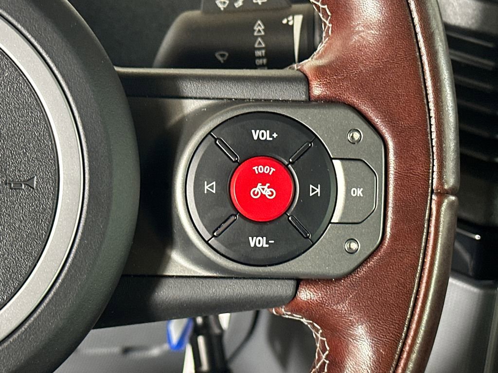 Used 2025 INEOS Grenadier Fieldmaster Edition image 25