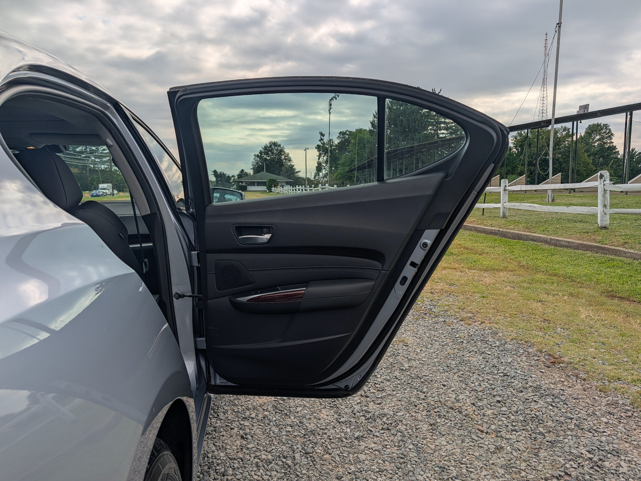 Used 2016 Acura TLX w/ Technology Package AWD/4WD image 12