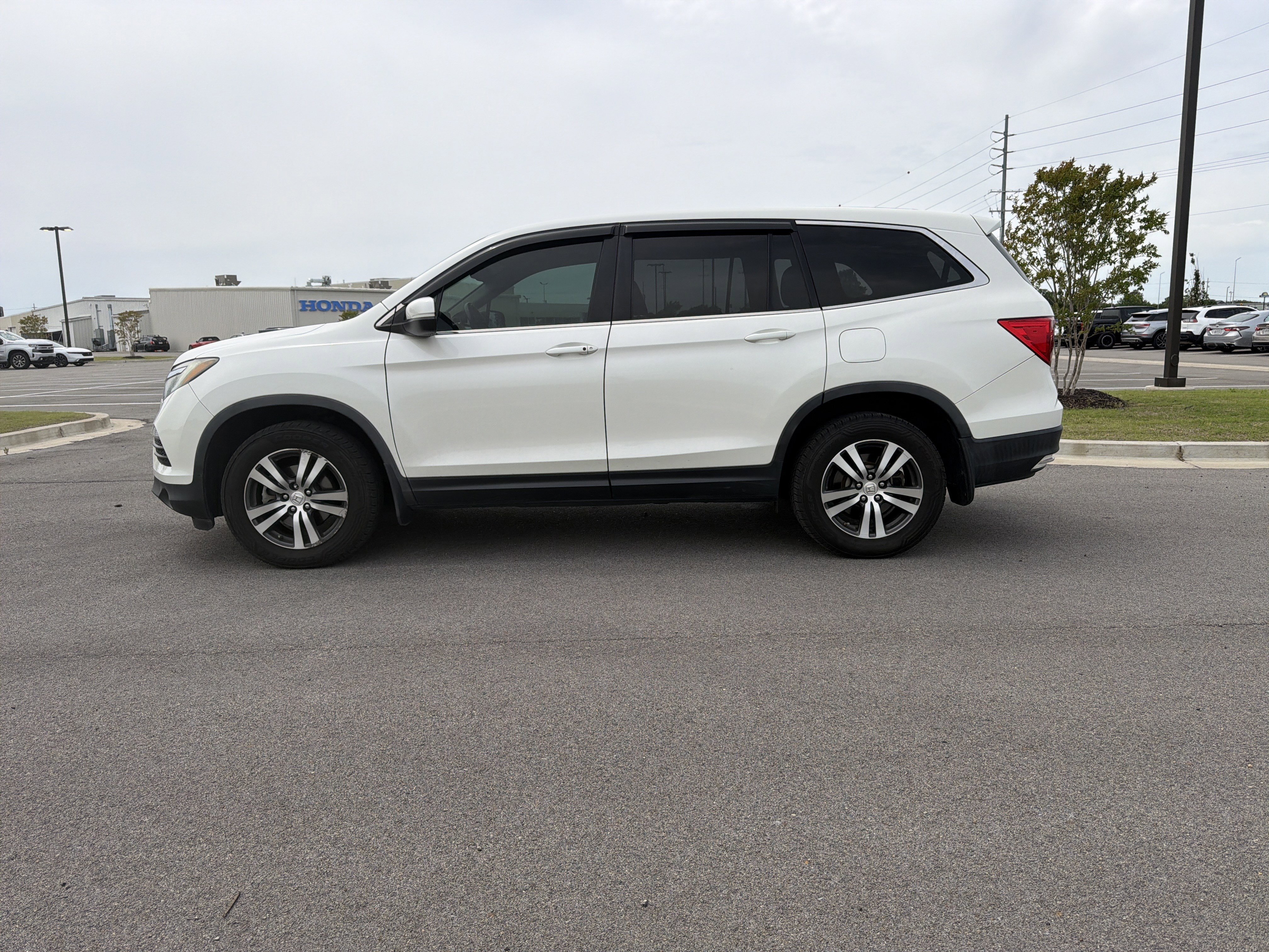 Certified 2018 Honda Pilot EX-L image 2