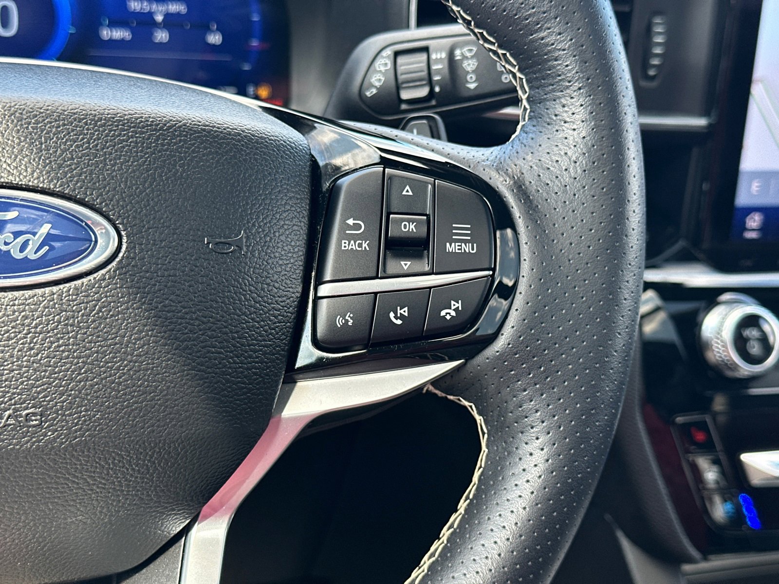 Used 2023 Ford Explorer ST w/ Equipment Group 401A image 25