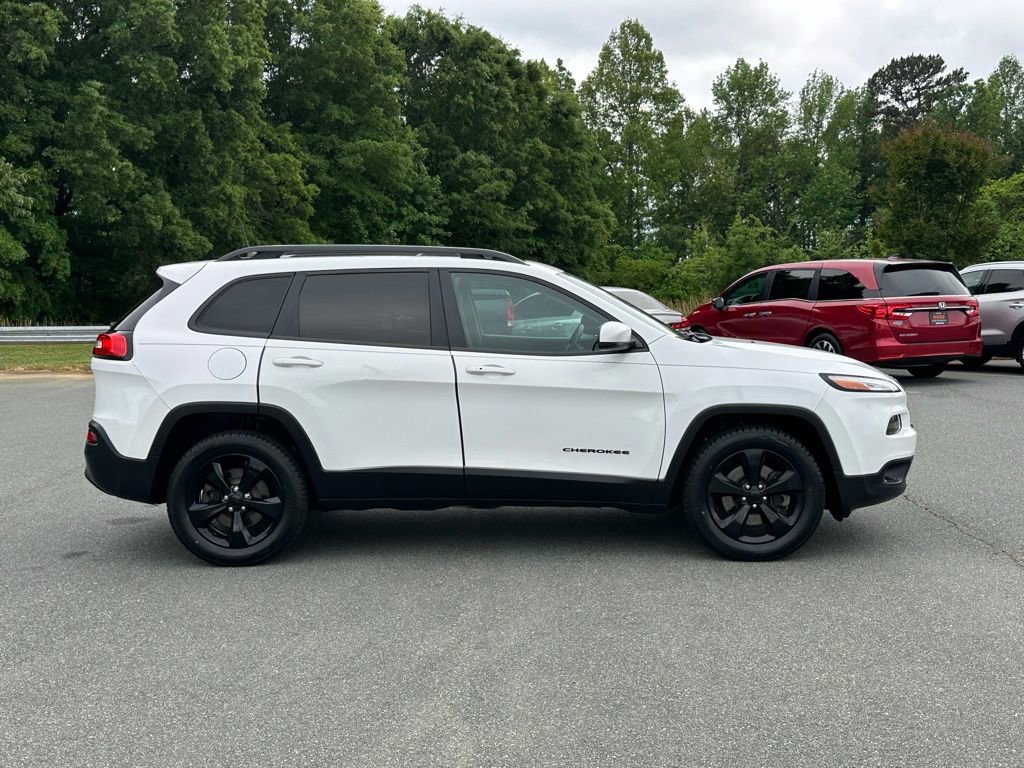 Used 2018 Jeep Cherokee Limited w/ High Altitude Package AWD/4WD image 11