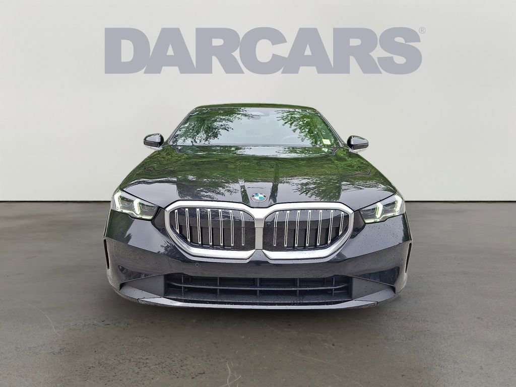 Used 2026 BMW 530i xDrive AWD/4WD image 2