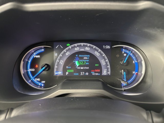 Used 2023 Toyota RAV4 LE image 17