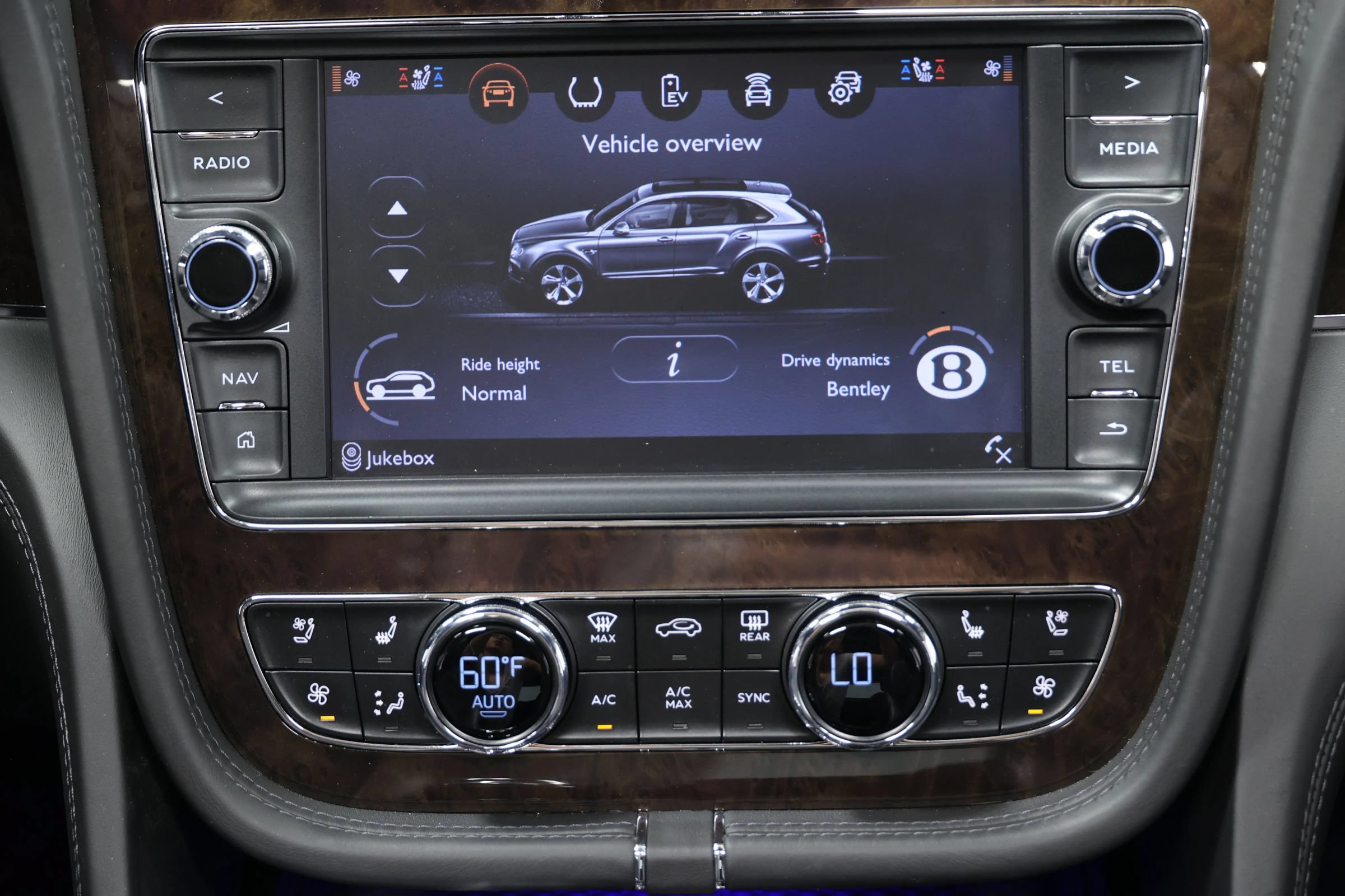 Used 2020 Bentley Bentayga Plug-In Hybrid AWD/4WD image 40