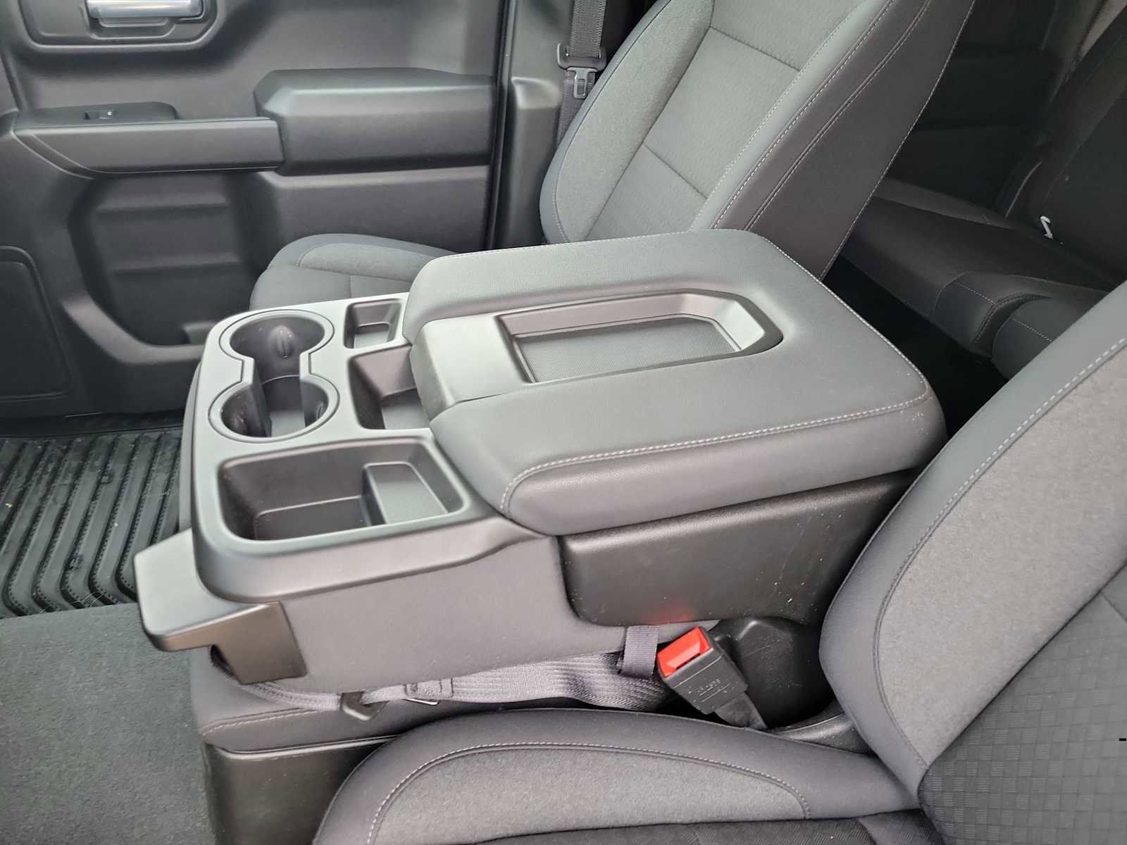 Used 2025 Chevrolet Silverado 1500 Custom image 16