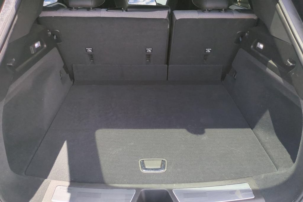 Certified 2024 Cadillac Lyriq Tech AWD/4WD image 19