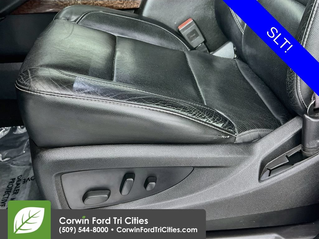 Used 2017 GMC Yukon SLT AWD/4WD image 25