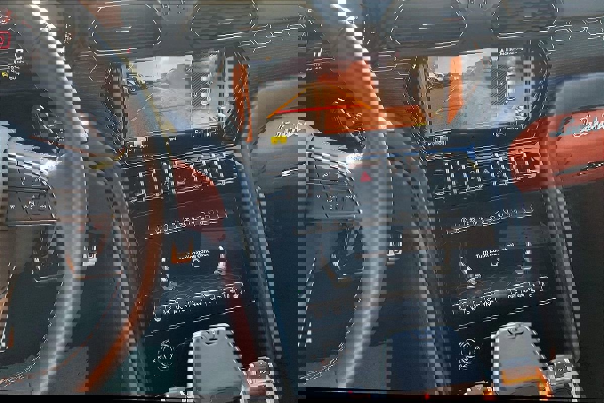 Used 2022 Lamborghini Urus image 14