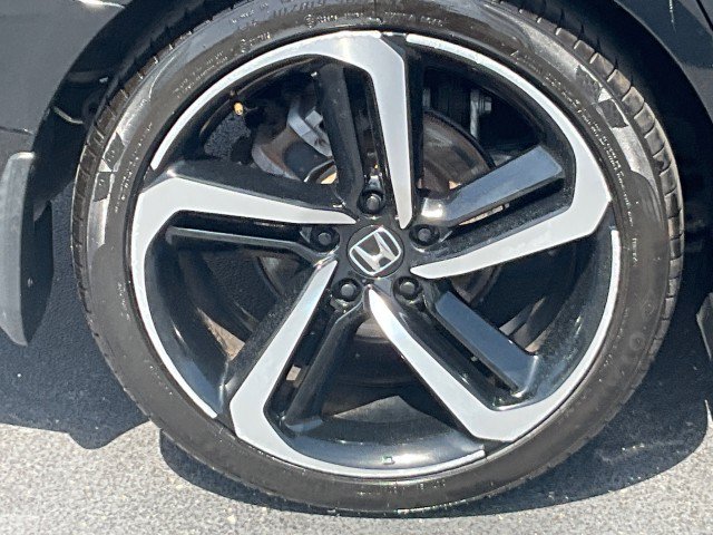 Used 2018 Honda Accord Sport image 6