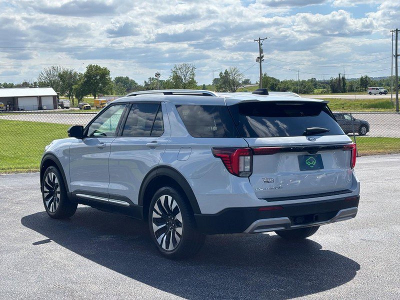 Used 2025 Ford Explorer Platinum w/ LUX Leather Package AWD/4WD video 3