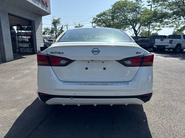Used 2023 Nissan Altima 2.5 SV FWD image 3