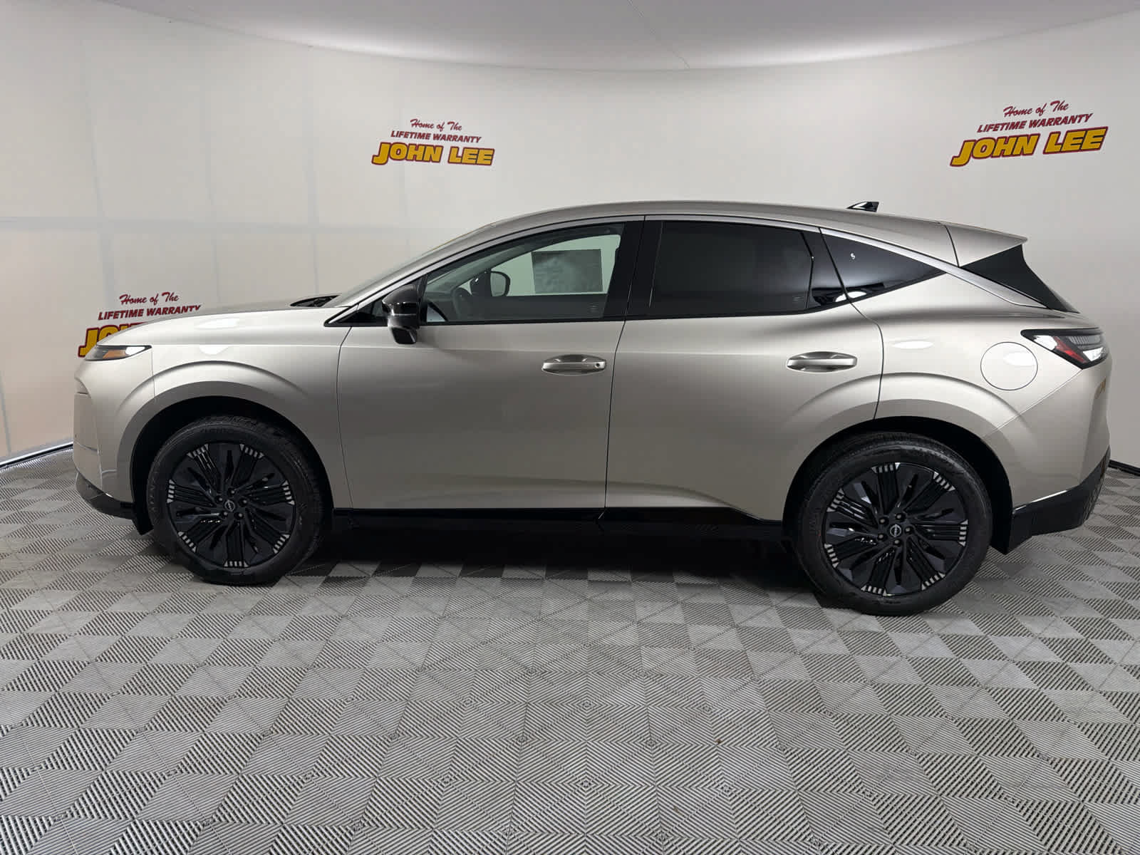 New 2026 Nissan Murano Platinum w/ Cargo Package AWD/4WD image 2