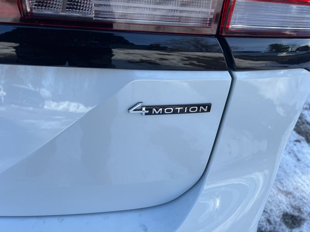 New 2026 Volkswagen Atlas Peak Edition image 8