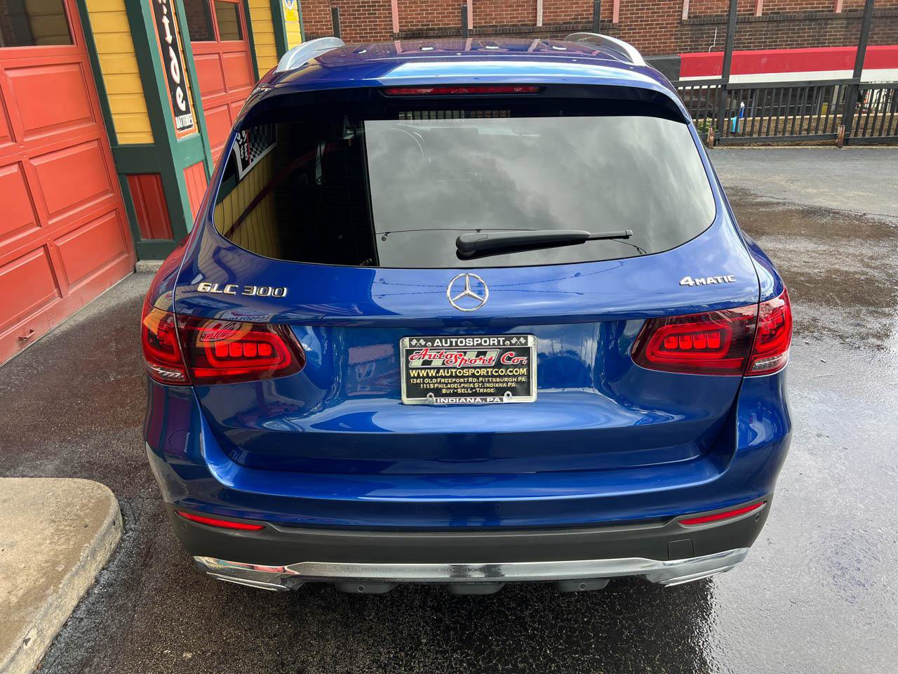 Used 2020 Mercedes-Benz GLC 300 4MATIC w/ Driver Assistance Package image 7