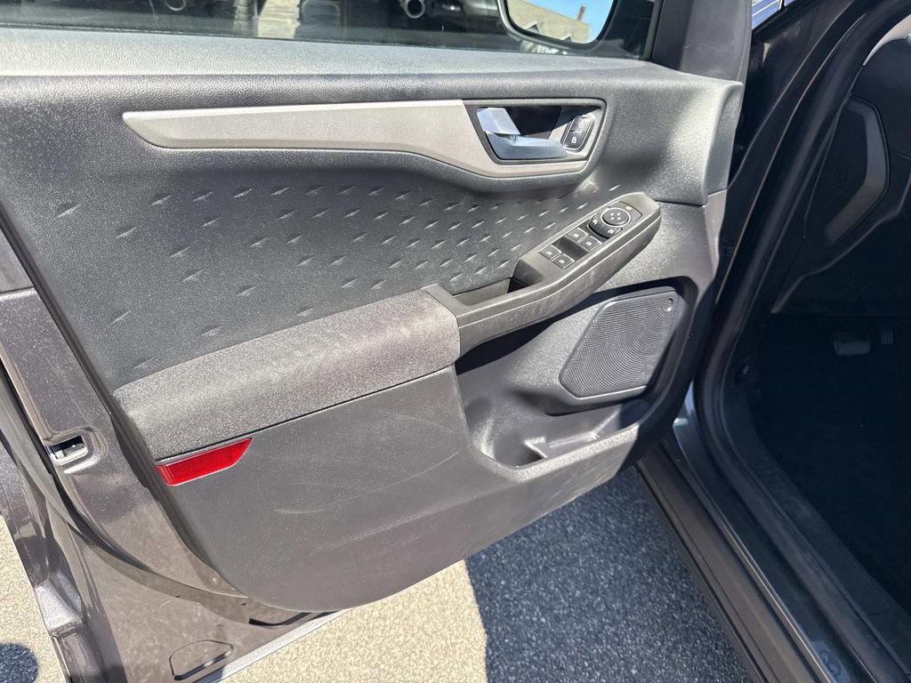 Used 2020 Ford Escape SE AWD/4WD image 17