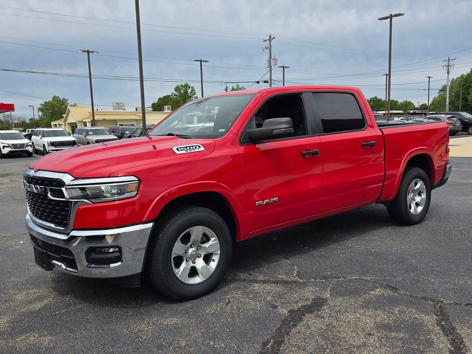 Used 2025 RAM 1500 Big Horn AWD/4WD image 3