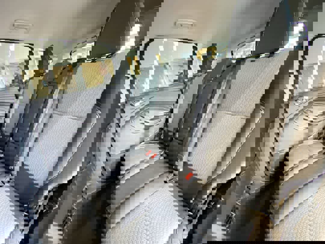 Used 2019 Ford Escape SE image 24