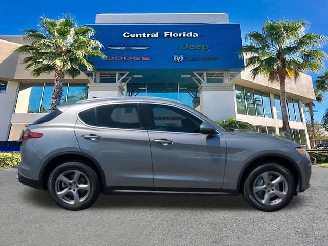 Used 2021 Alfa Romeo Stelvio Sprint w/ Sun & Sound Package RWD image 4