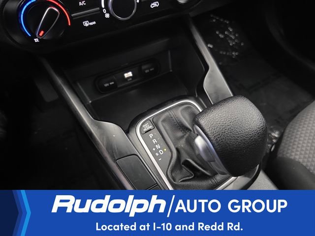 Used 2025 Kia Soul LX w/ LX Technology Package FWD image 23