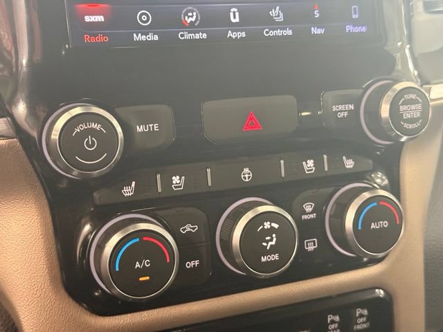 Used 2019 RAM 1500 Laramie AWD/4WD image 15