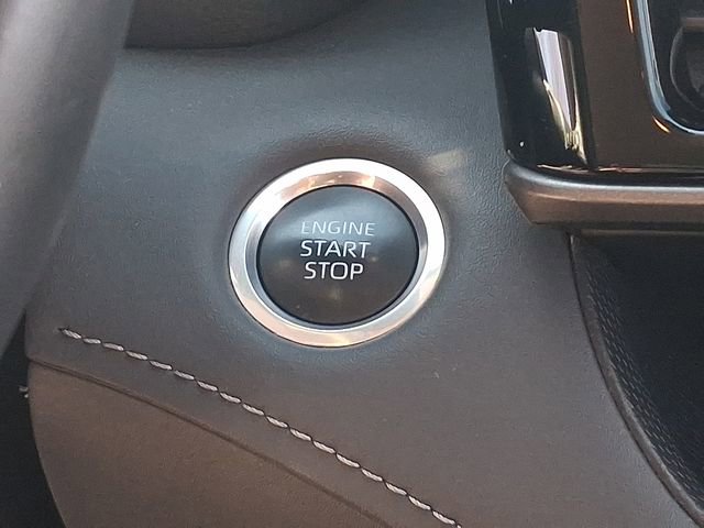 Used 2024 Toyota Highlander LE image 22