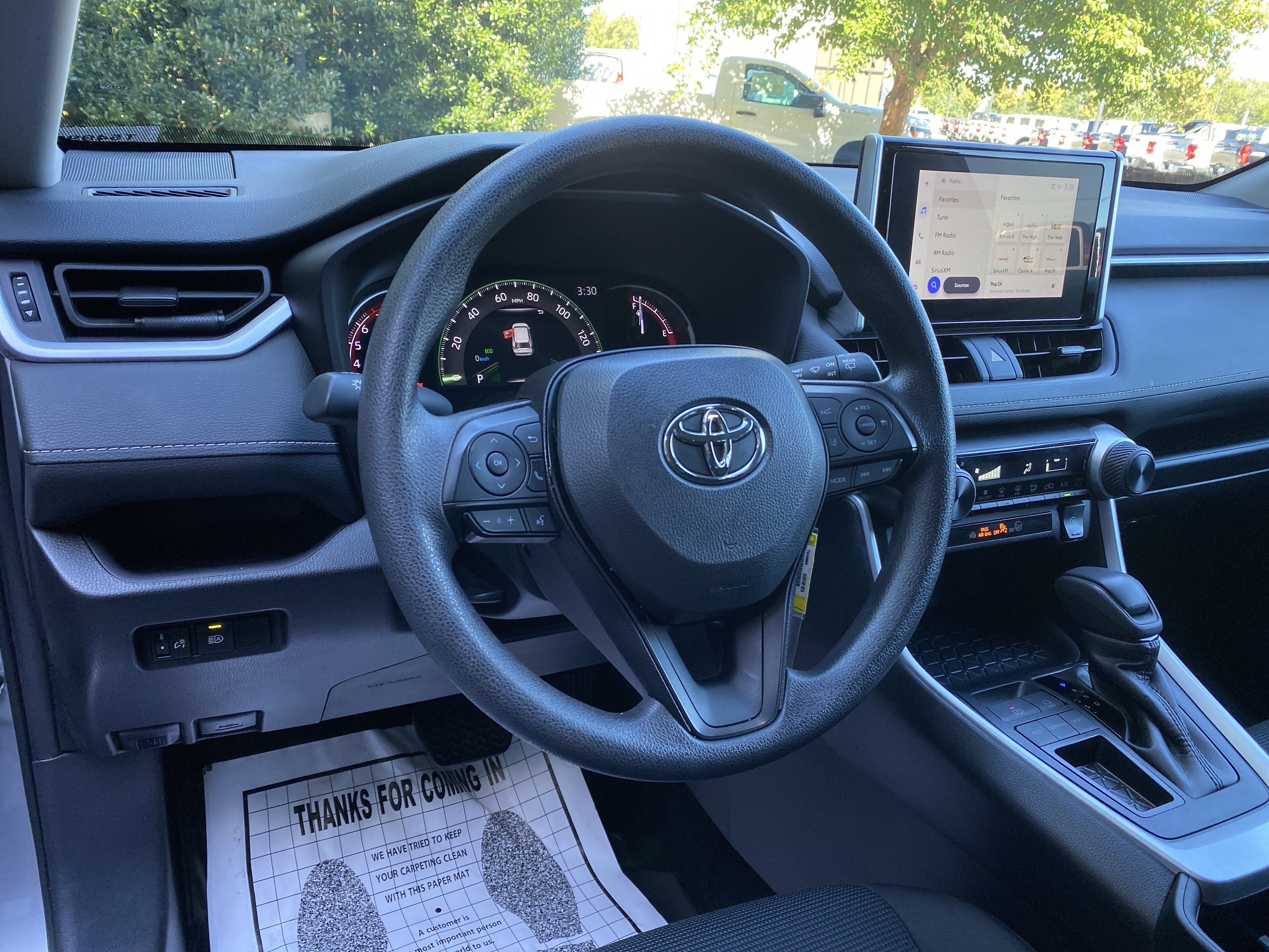 Used 2024 Toyota RAV4 LE FWD image 17