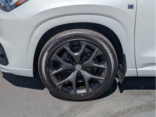 New 2026 Lexus TX 500h AWD image 9