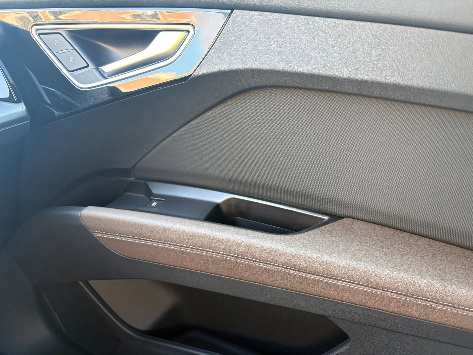 New 2026 Audi Q4 e-tron Premium image 13